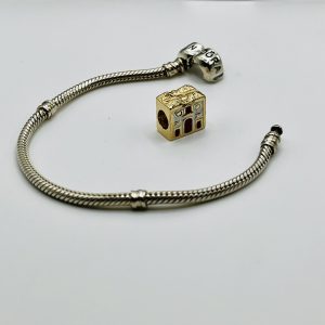 Charm Puerta del Principe