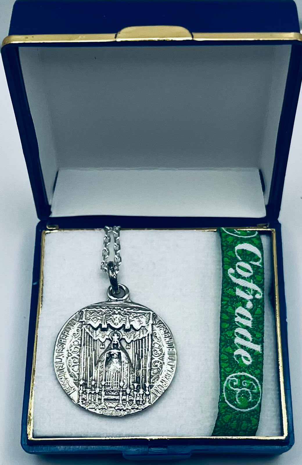 Medalla Antigua de la Macarena en el Palio de Rodríguez-Ojeda (1890) en Plata - Imagen 2