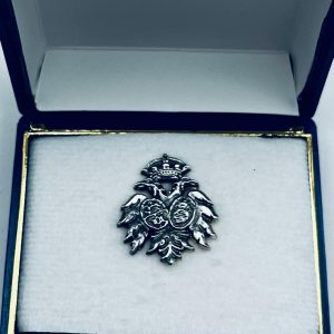 Solapero Escudo Hermandad del Cachorro en Plata de Ley