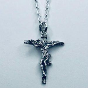 Cristo de la Hermandad de la Vera Cruz de Sevilla en Plata de Ley