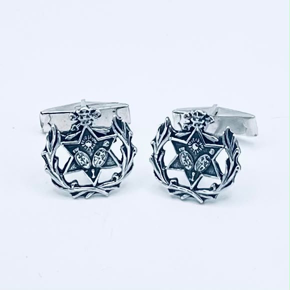 Gemelos de plata de ley con el escudo de la Hermandad de la Estrella