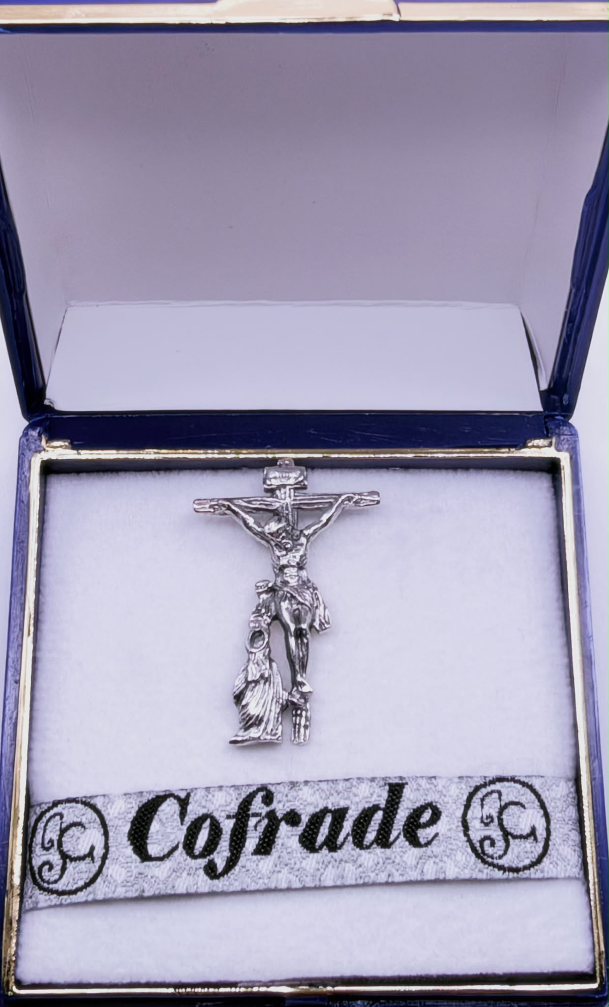 Cruz del Cristo de la Buena Muerte de la Hiniesta en plata de ley envejecida (31 x 20 mm) - Imagen 2