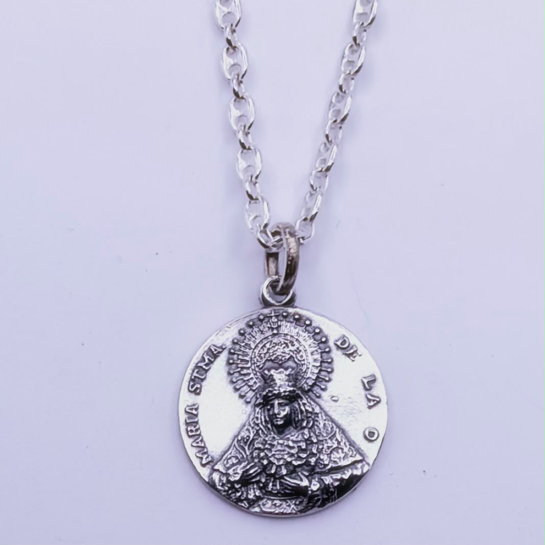 Medalla Virgen de la O en plata de ley envejecida (21,5 mm)